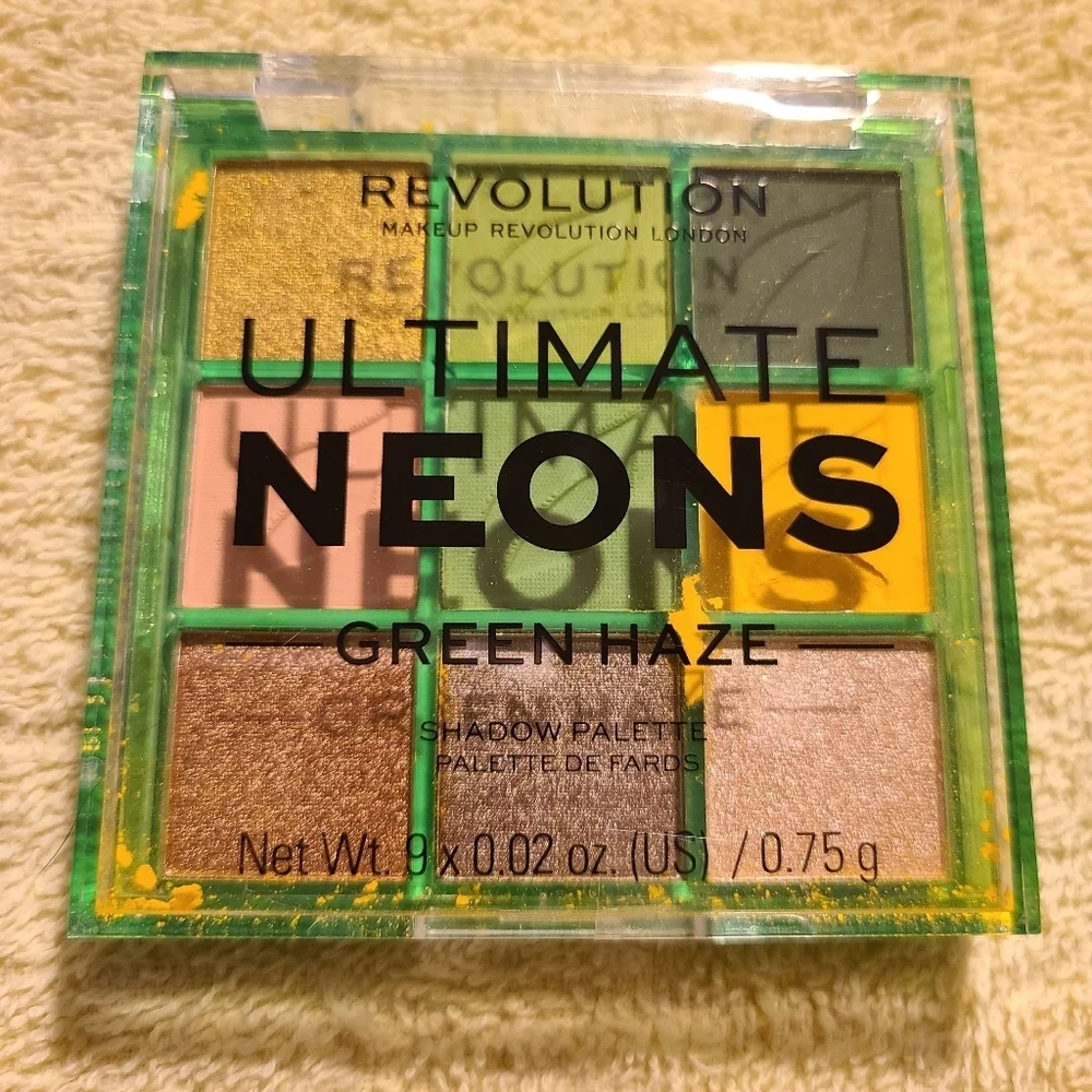 Revolution Ultimate Neons Green Haze Eyeshadows 9 X .02 Oz/.75 G NWOB